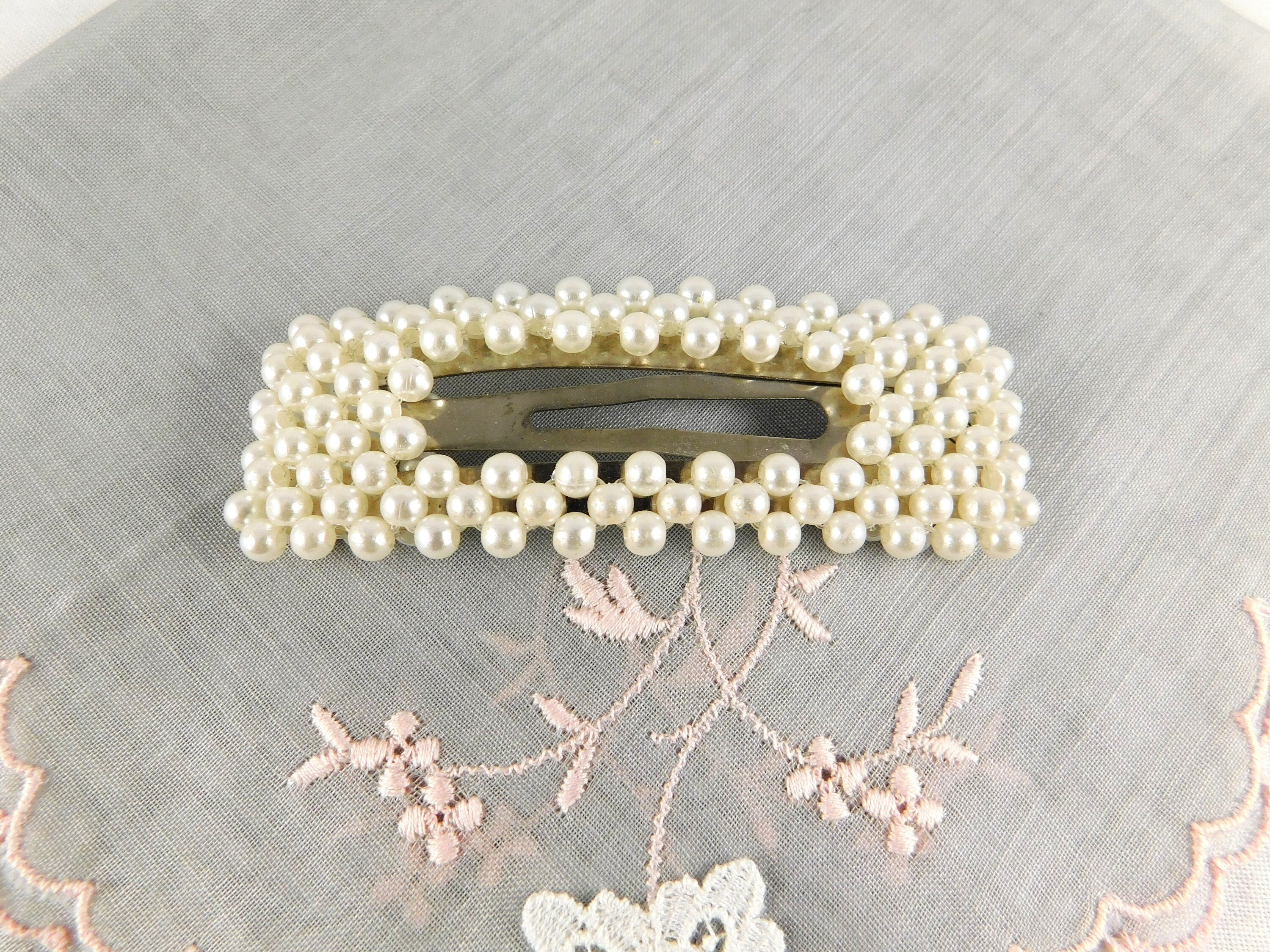 Vintage Faux Pearl Hair Clip: Silver Metal Barrette (3 X 1  display picture 2