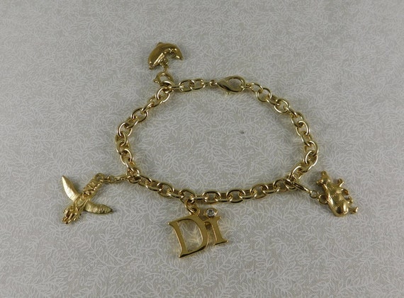 Di charm hotsell bracelet