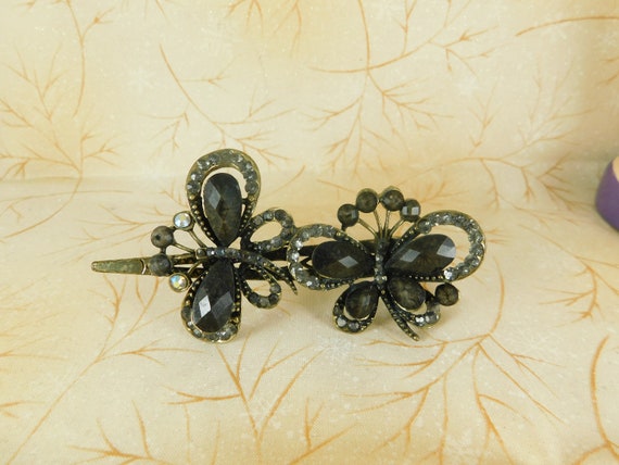 Rhinestone & Acrylic Double Butterfly Hair Clip, … - image 4