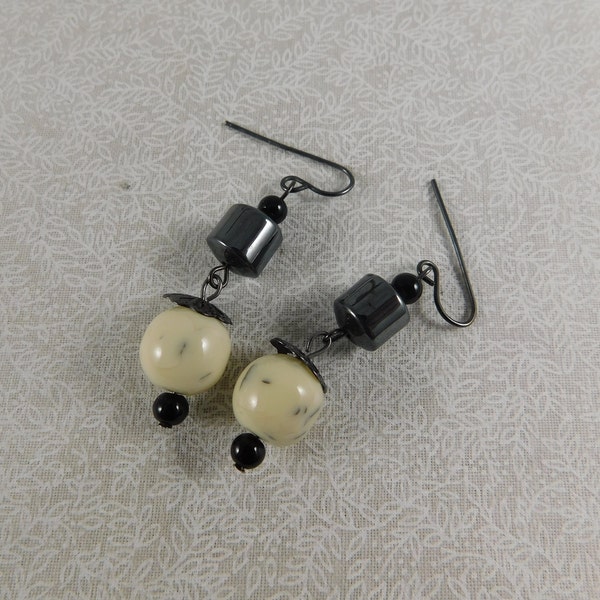 Polished Antler, Hematite & Gunmetal Bead Earrings, Antler and Stone Dangles, Stone Earrings, Beaded Jewelry, Gemstone, Hematite, Antler