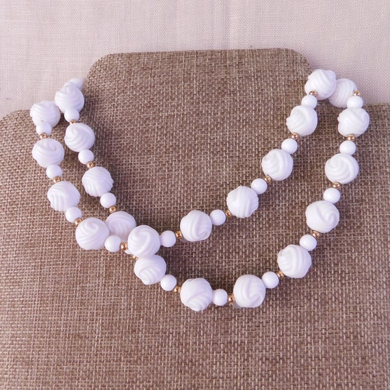 Carved White Lucite Bead Necklace, Beaded Lucite … - image 1