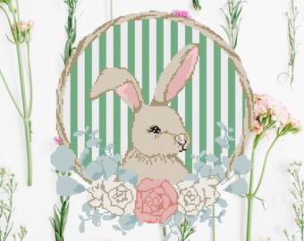Randigt nålmönster med kanin och blommotiv | Söt kaninkransdesign | Direkt nedladdning | Nålmönsterdiagram | Vår- och blomsterdekorationer