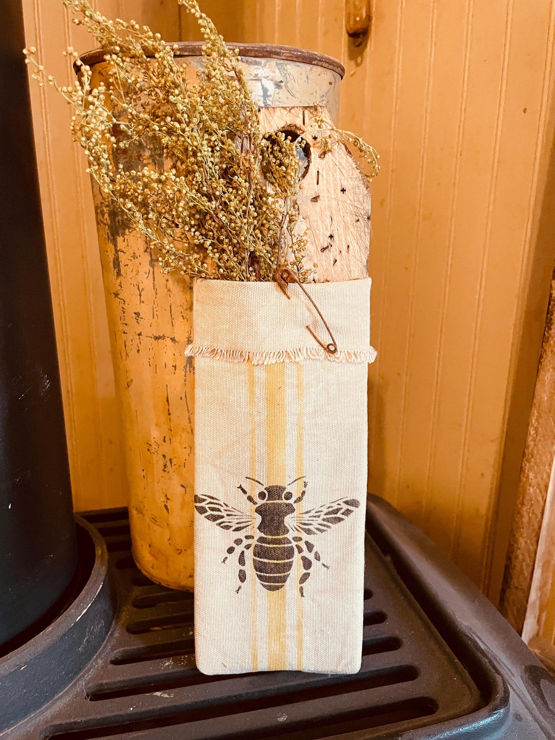 Rustic Bee Design Honey Bee Decor, Primitive Summer Decor, Rustic Bee Wall Decor, Sweet ...