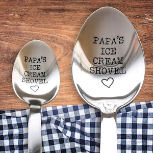 Personalisierter Papa Löffel, Eis graviertes Geschenk für Vatertag, Papas Dessert Löffel ideal für Papa Geburtstag, Weihnachten