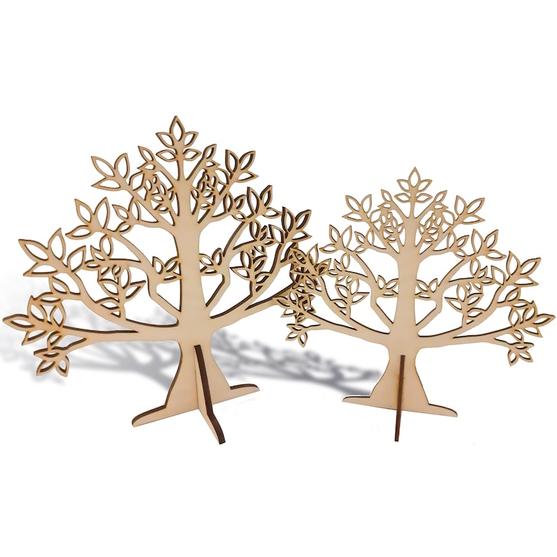 The light tree of the jewelry holder is made of wood. The jewelry tree has holes for stringing earrings. There are two sizes of jewelry holder to choose from.