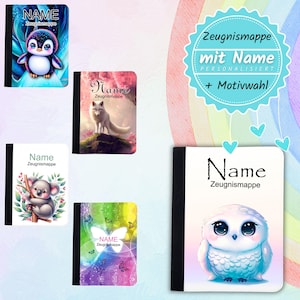 Könnte beinhalten: Eine Sammlung von Notizbüchern mit verschiedenen Tierillustrationen. Jedes Notizbuch hat ein anderes Design, darunter ein Pinguin, ein Fuchs, ein Koala, Schmetterlinge und eine Eule. Die Notizbücher tragen die Wörter "Name" und "Zeugnismappe".