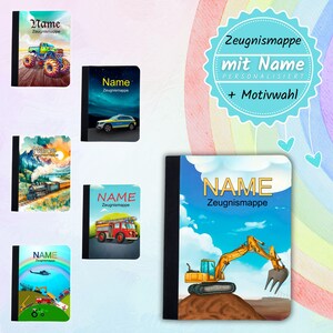 Könnte beinhalten: Eine Auswahl an personalisierten Notizbüchern mit verschiedenen Cover-Designs. Die Notizbücher zeigen Bilder von einem Monstertruck, einem Polizeiauto, einem Zug, einem Feuerwehrauto, einem Hubschrauber und einem Bagger. Jedes Notizbuch trägt die Wörter "Name" und "Zeugnismappe".