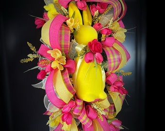 Easter wreath, best Easter wreath, Bunny wreath, Easter floral wreath, Easter swag, Yellow bunny Swag