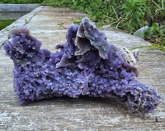 Indonesischer Traubenachat: Beruhigender Stein in tiefem Lila (7050 gr)
