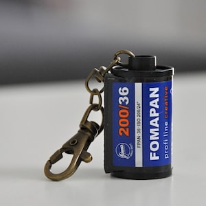 vintage key chain made of real photographic film canister, gift for photographer, retro key chain