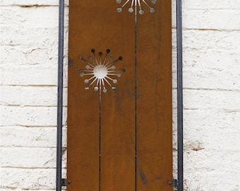 Allium Free Standing Panel