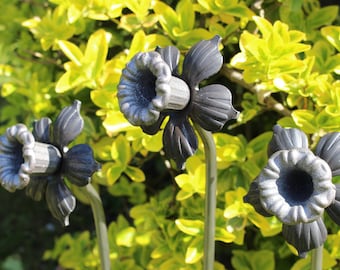 Set of 3 small daffodil plant stakes,plant pins
