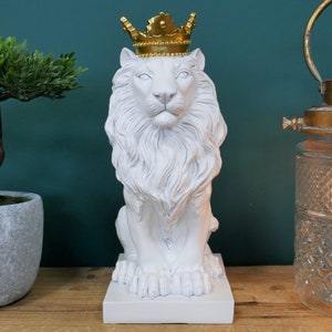 Lion King Ornament Figure Large 29cm White Resin King Of The Jungle Statue Detailed Casting