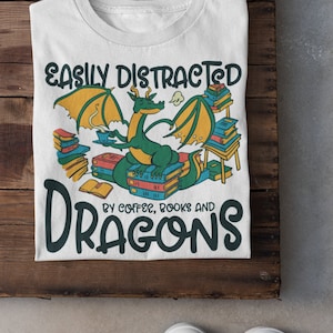 -shirt LIVRES et DRAGONS | Donjons et dragons inspirés drôle Meme DnD chemise unisexe | T-shirt graphique fantaisie TTRPG | Cadeaux geek pour lui et elle