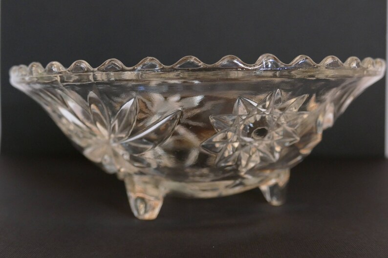 Clear Cut Glass Footed Bowl, Anchor Hocking Prescut Clear Cupedged