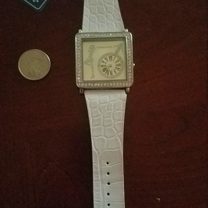 New Montres Carlo Ladies Wrist Watch Japan Movt, Water Resistnt, Crystal rhinestones