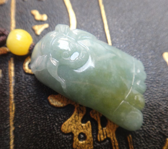 天然翡翠彫刻ペンダント足ペンダント翡翠チャーム足 - Etsy 日本