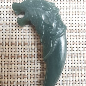 Natural green jade wolf tooth charm pendants amulet pendant