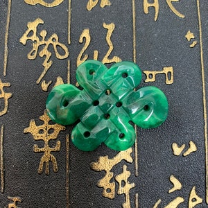 Chinese green jade carved Chinese knot charm pendant