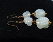 Pretty Vintage white opalescent pearlised moulded glass bead earrings - to match 1950s necklaces