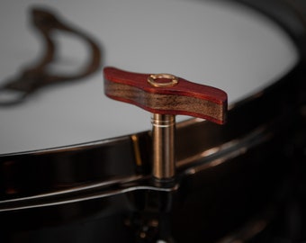 Llave de tambor imperial / Magnética / Hecha a mano / Nogal y Padauk