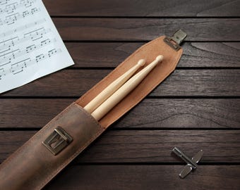 Funda de cuero para baquetas - Marrón oscuro - Regalo personalizado - Regalo para bateristas