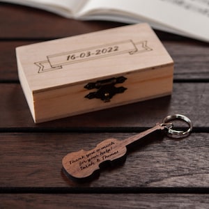 Porte-clés personnalisé pour violon en noyer / Cadeau violon / Cadeau musique personnalisé