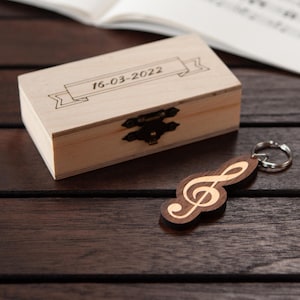 Personalisierter G-Notenschlüssel Schlüsselanhänger / personalisiertes Musikgeschenk / Musikgeschenk / handgemacht