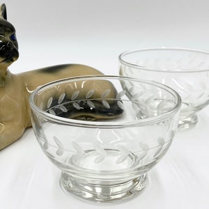 Vintage Pedestal Bowls | Clear Glass Bowls | Laurel Wreath Design | Small Dog Cat Food Water Bowls | Pampered Pet Feeding Set | SET OF TWO