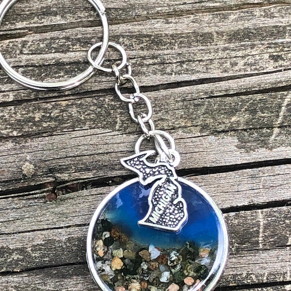 Great Lakes rocks and resin keychain with Michigan charm