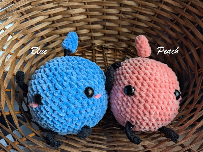 Crochet Junimo inspiré de Stardew Valley | Peluche Jumbo faite main | Beaucoup de couleurs disponibles !! image 14