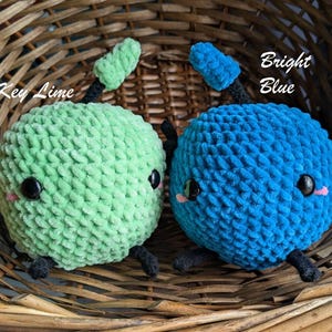 Crochet Junimo inspiré de Stardew Valley | Peluche Jumbo faite main | Beaucoup de couleurs disponibles !! image 13