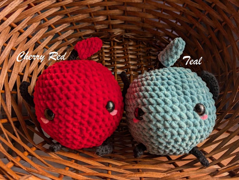 Crochet Junimo inspiré de Stardew Valley | Peluche Jumbo faite main | Beaucoup de couleurs disponibles !! image 9
