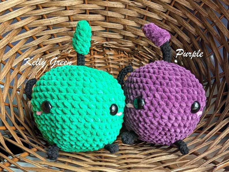 Crochet Junimo inspiré de Stardew Valley | Peluche Jumbo faite main | Beaucoup de couleurs disponibles !! image 7