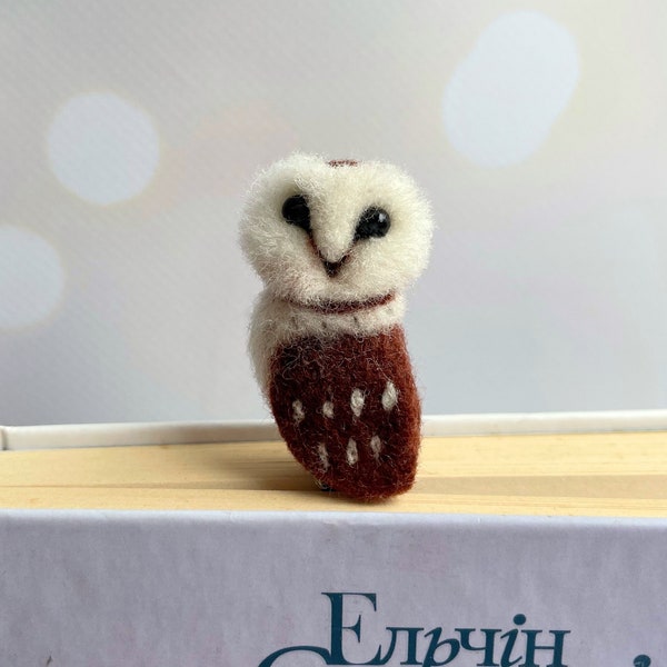 Needle felted owl, bookmark owl, Wool sculpture owl, Miniature animal, Soft sculpture, Home decoration, Natural toys,Soft sculpture, Gift