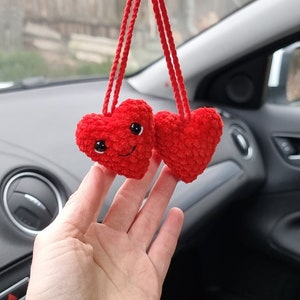 Plush heart rear view mirror charm Valentine&#39;s day car accessories for women