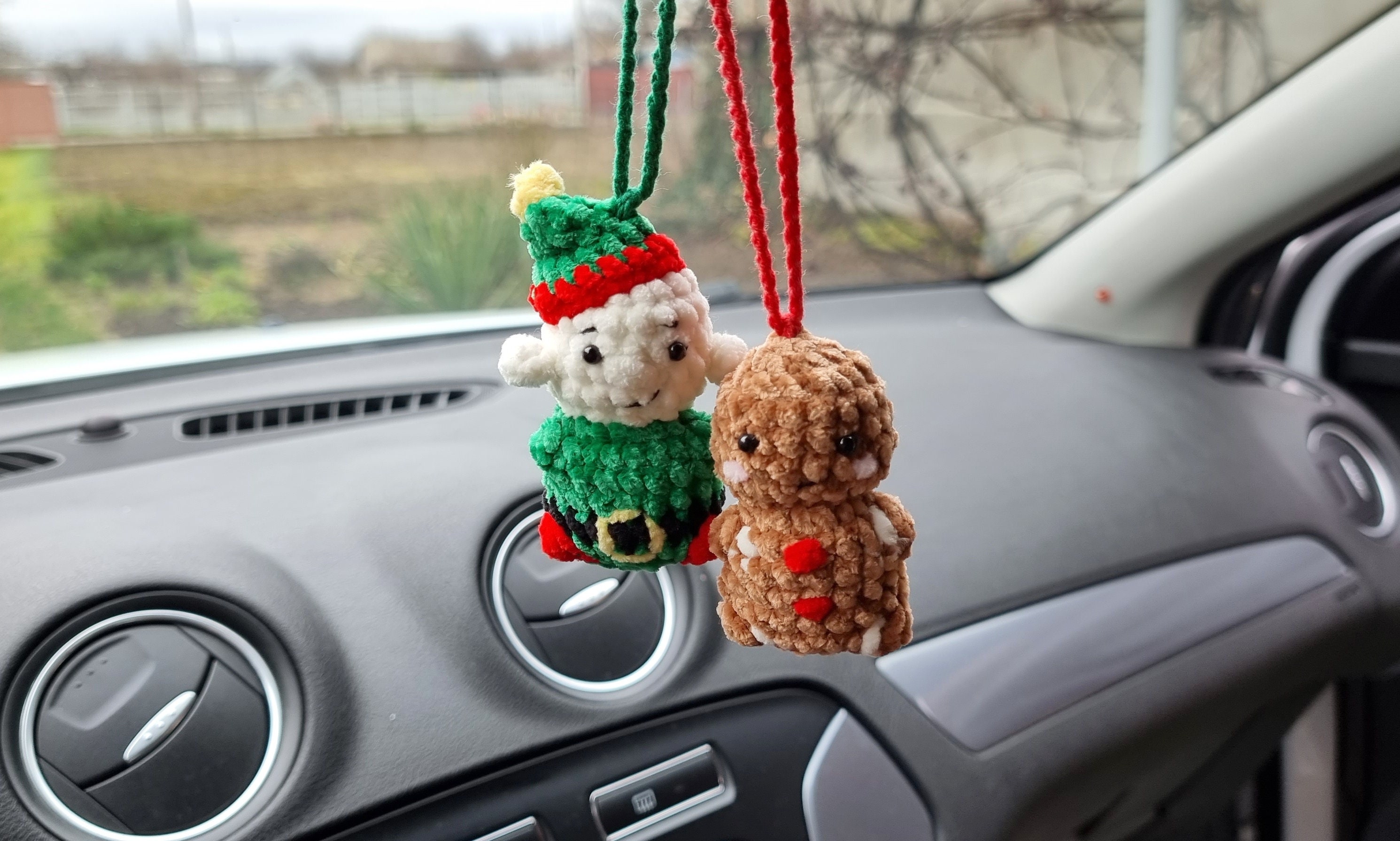 Accessoires voiture de Noël Elfe, homme en pain dépice rétroviseur suspendu  décor de voiture dhiver -  France