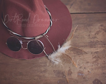 Download Free Boho Styled Stock Photography Mockup for Social Media, Blog Posts and Websites | Digital Image | Feathers | Hippie Flare | Trendy | Creative PSD Template