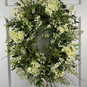 Artificial White Hydrangea Wreath for Front Door, Year-Round Greenery Wreath, Housewarming Gift, Handmade Everyday Floral Decor