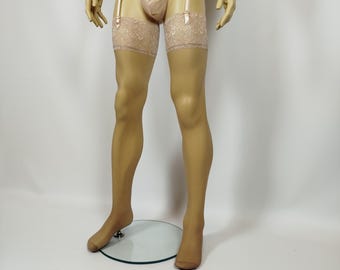 Klassische beige Herrenstrümpfe (40 Denier) mit Spitzenabschluss von AiryBliss – Strümpfe für Crossdresser – Handgefertigte Strümpfe nach Maß