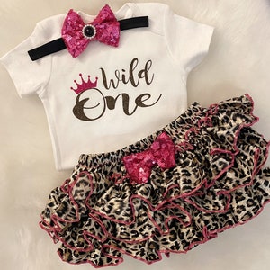 Wild one First Birthday outfit - Wild one/Baby Girl&#39;s 1st Birthday/Cheetah Print/Animal print/ Cake smash outfit/Wild one outfit