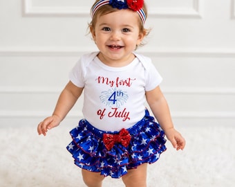 Första fjärde juli - Babyflickaens första fjärde juli-outfit, rödvit och söt, All American baby, 4 juli, Nyföddoutfit