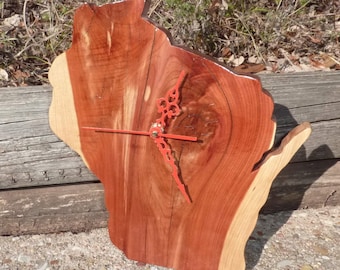 Wisconsin shaped Clock in beautiful High Gloss Red Cedar! Available without clock (Plaque). Hand picked thick wood with knots.