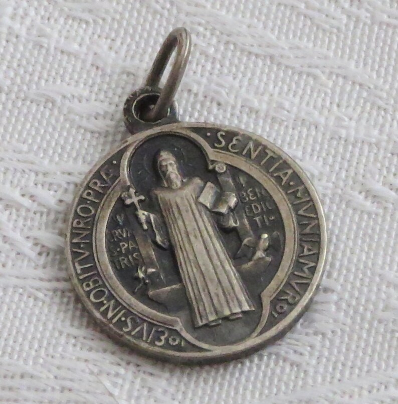 Vintage french 1960/'s glass Rosary with St Benedict Medal