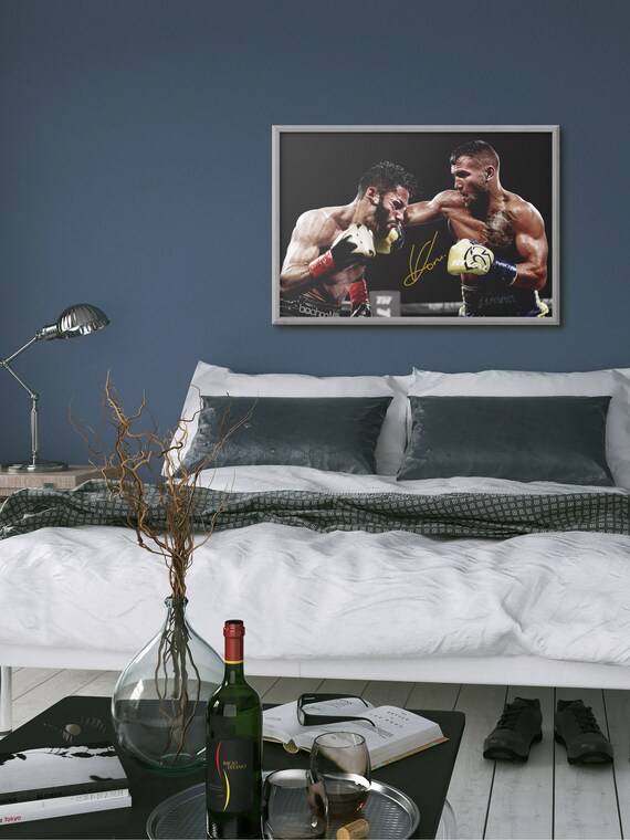 ワシル・ロマチェンコ直筆サイン入り超大型写真…Lomachenko ワシル・ロマチェンコ直筆サイン入り超大型写真…Vasyl