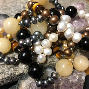 Honey jade and black onyx with tigers eye beads necklace
