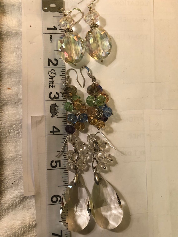 Lot of three beautiful crystal hook earrings - image 7