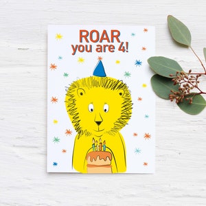 Carte d'anniversaire pour 4 ans pour enfants - Vous avez 4 ans rugissant - Carte d'anniversaire Lion - Vierge à l'intérieur - Livraison GRATUITE au Royaume-Uni