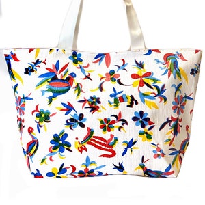 Oilcloth Beach Bag - Large Waterproof and Wipeable Beach Tote in Textured Otomi and White