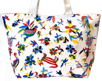 Oilcloth Beach Bag - Large Waterproof and Wipeable Beach Tote in Textured Otomi and White